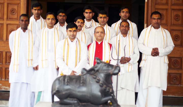 Vedic Pandits Vedic Yagya International, Vedic Pandits for Yagya Performances